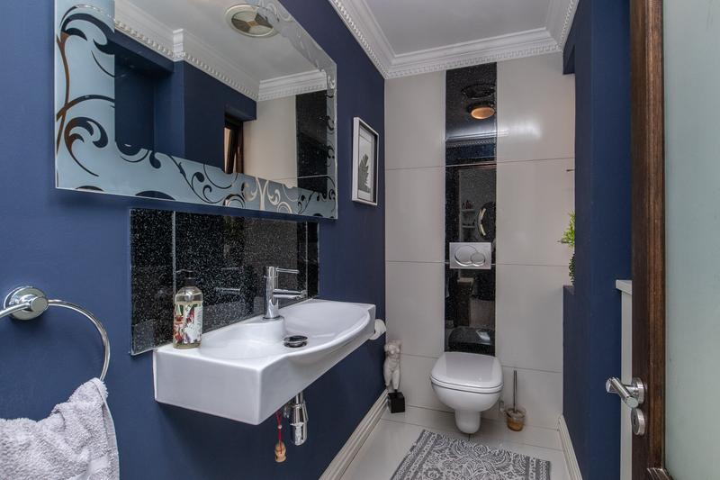 3 Bedroom Property for Sale in Stonehurst Mountain Estate Western Cape